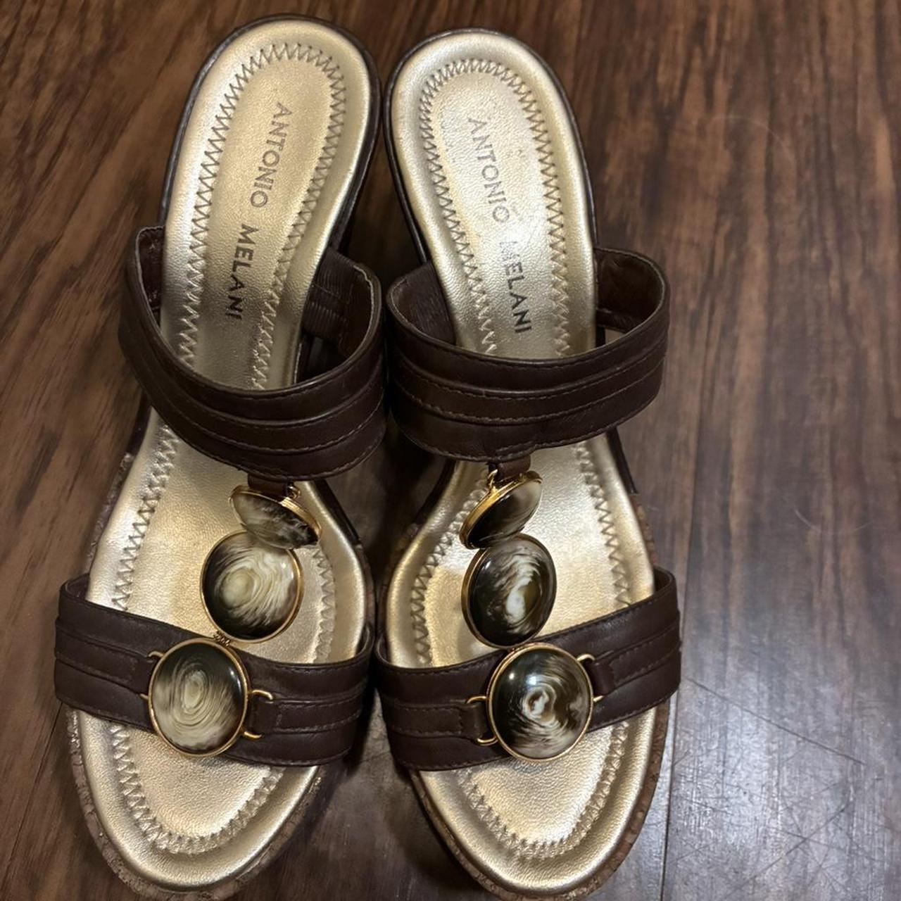 A sold vintage piece